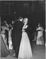 Le baiser de la Valse