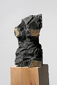 "Torse féminin", 45 x 25 x 20 cm. 2012. Orgues basaltiques - MONFLEUR